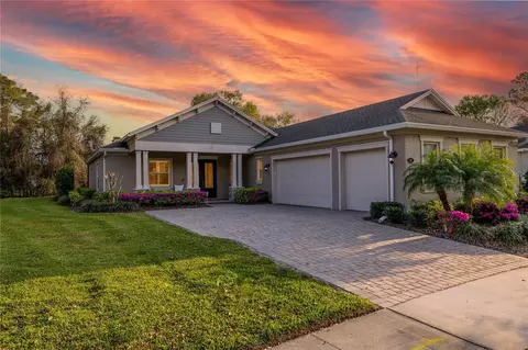 102 Wisteria Ln, Deland, FL 32724