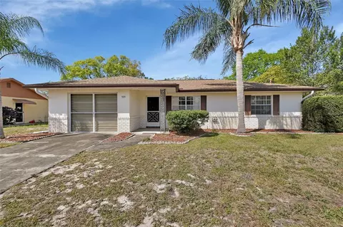 1320 Bakersfield Ave, Deltona, FL 32725
