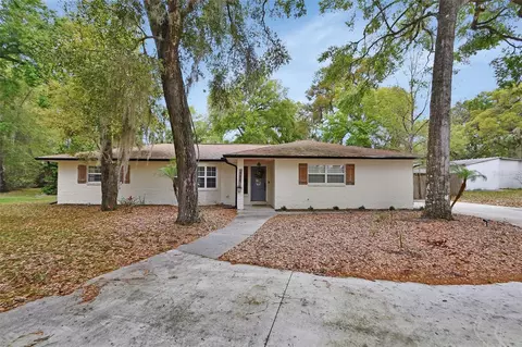 525 E Wisconsin Ave, Orange City, FL 32763