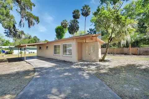 530 Taylor Dr, Orange City, FL 32763