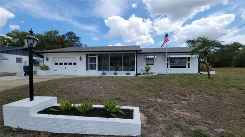 2365 Poinsettia Dr, Orange City, FL 32763