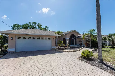 181 Sportsman Rd, Rotonda West, FL 33947