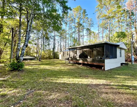 105 Click Rd, Satsuma, FL 32189