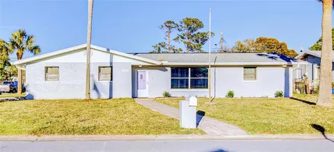 1301 Suwanee Rd, Daytona Beach, FL 32114