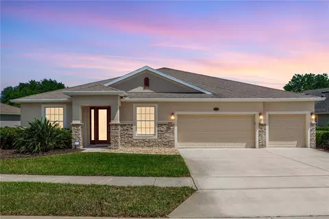 319 E Victoria Trails Blvd, Deland, FL 32724