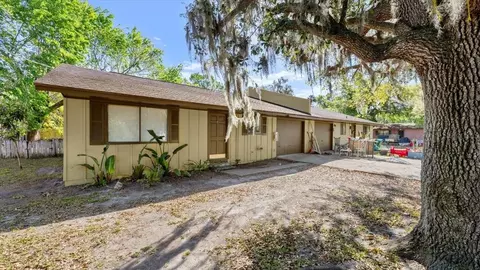 305 Cavanah Dr, Daytona Beach, FL 32117
