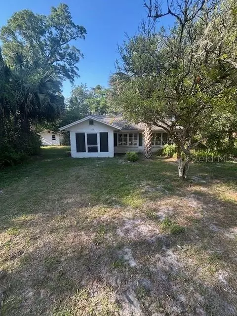 328 W Connecticut Ave, Lake Helen, FL 32744