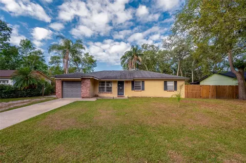 105 Laguna Ct, Sanford, FL 32773