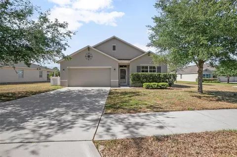 811 Grand Park Ct, Deland, FL 32724