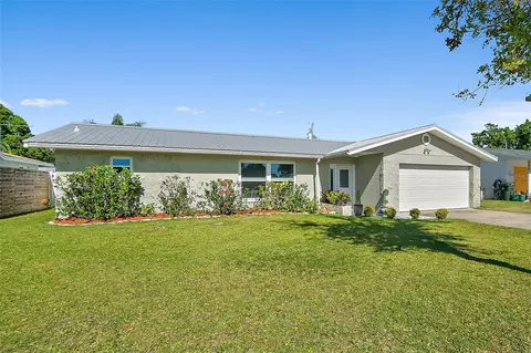 1317 Suwanee Rd, Daytona Beach, FL 32114