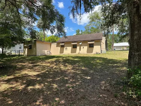 326 South St, De Leon Springs, FL 32130