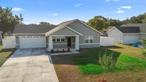 1626 Lansfield Ave, Deltona, FL 32738