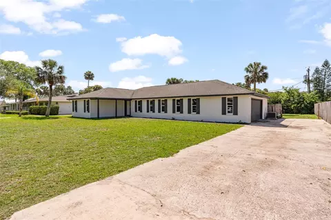 825 Wells Dr, South Daytona, FL 32119