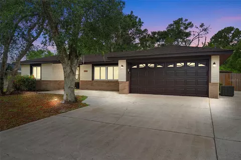 1204 Lawrence Ave, Deltona, FL 32725