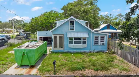 104 N Park Pl, Edgewater, FL 32132
