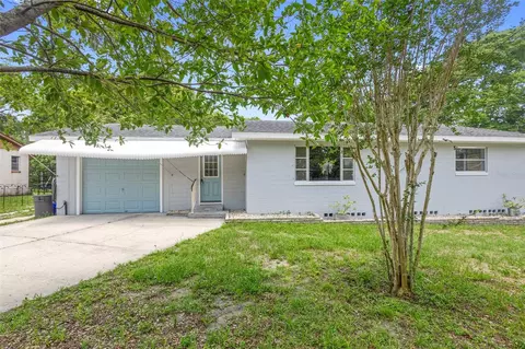 220 N Julia Ave, Deland, FL 32720