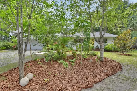 319 N Salisbury Ave, Deland, FL 32720