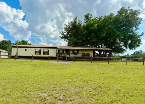 44645 Misty Isle Dr, Deland, FL 32720