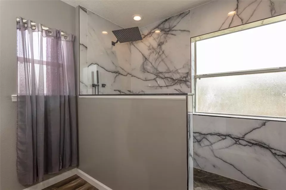 Bath - 3339 Croton Ave, Deltona, FL 32738 photo 3 of 6