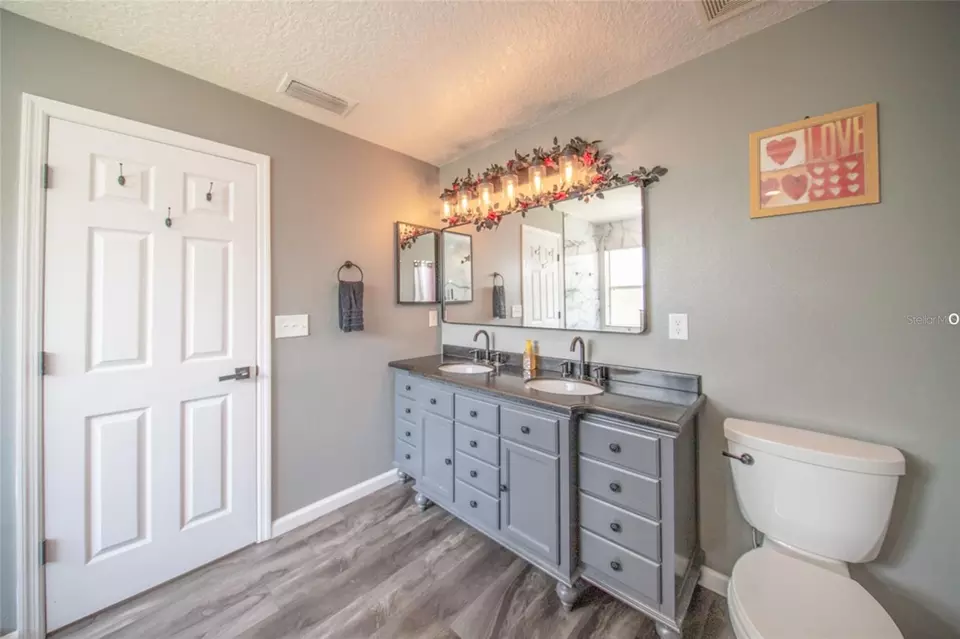 Bath - 3339 Croton Ave, Deltona, FL 32738 photo 1 of 6