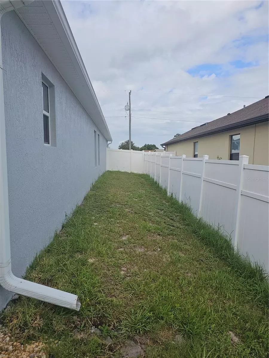 Exterior - 3339 Croton Ave, Deltona, FL 32738 photo 4 of 9