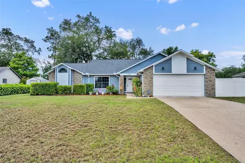2237 Clearwater Dr, Deltona, FL 32738