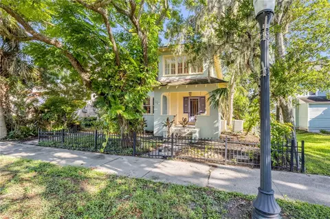 214 Cedar St, Daytona Beach, FL 32114