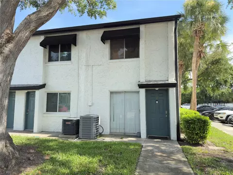 4155 S Semoran Blvd #8, Orlando, FL 32822