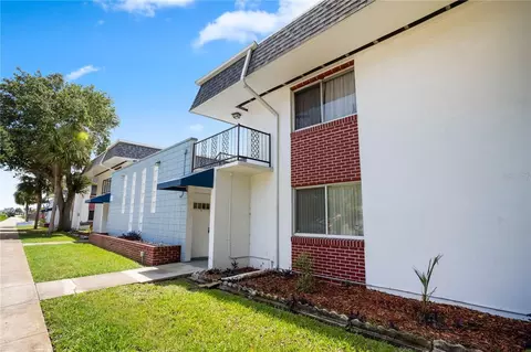 303 Ridge Blvd #110, South Daytona, FL 32119