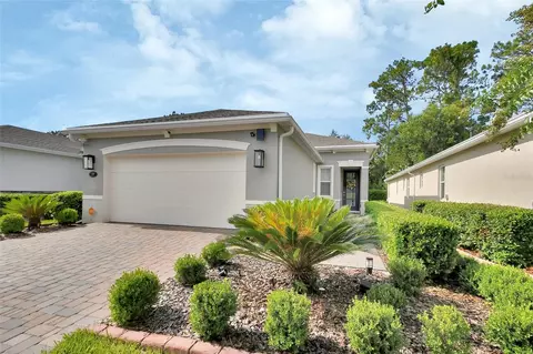 229 Old Moss Cir, Deland, FL 32724