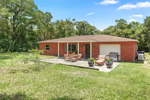 975 Lemon Ct, Deland, FL 32720