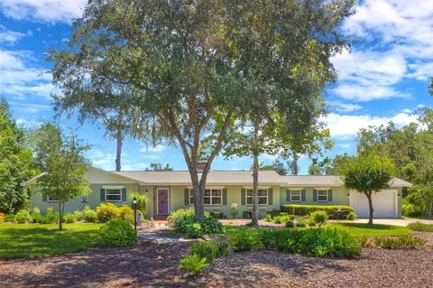 709 Pine Tree Ct, Deland, FL 32724