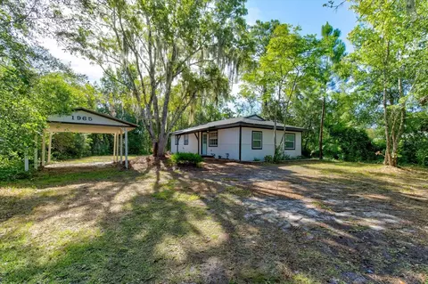 1965 2nd Ave, Deland, FL 32724