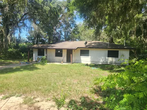 5060 Fairport Ave, De Leon Springs, FL 32130