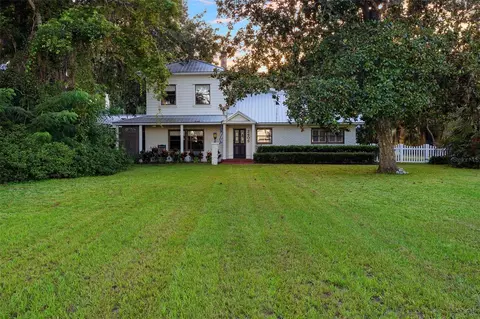 2406 E New York Ave, Deland, FL 32724
