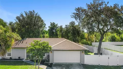 633 Leland Dr, Deltona, FL 32725