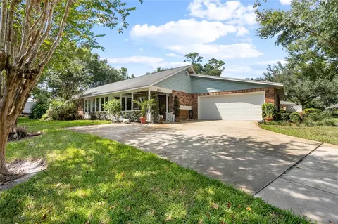 2450 S Glen Eagles Dr, Deland, FL 32724