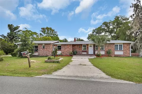 727 N Stone St, Deland, FL 32720