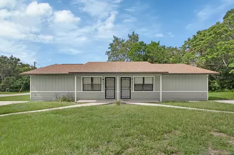 320 Webb St, De Leon Springs, FL 32130