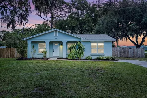 890 S Park Ave, Orange City, FL 32763