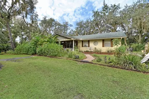 1576 Murphy Rd, Pierson, FL 32180