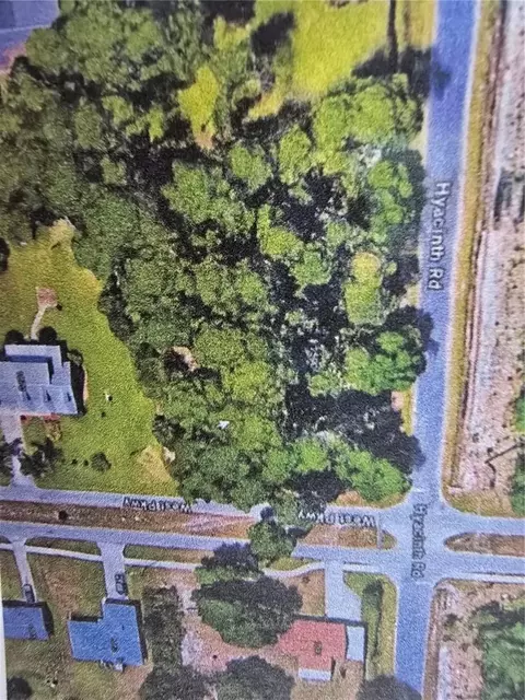 West Parkway, Deland, FL 32724