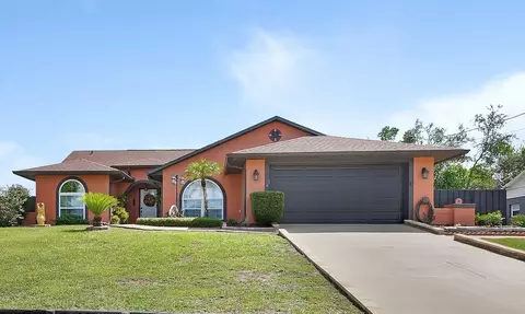 1979 Lindhurst, Deltona, FL 32725