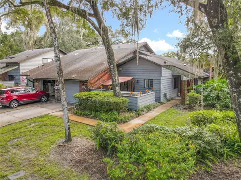 906 Village Green Rd #4, Deland, FL 32720