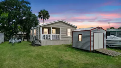 121 Lewis St, Edgewater, FL 32141