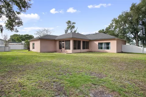 516 Grace Ave, Deland, FL 32724