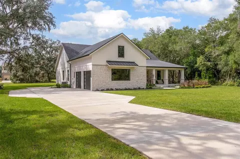 220 Ridge Blvd, Deland, FL 32724
