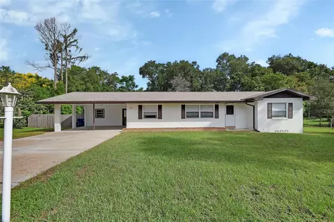 717 E Grove Pl, Deland, FL 32724