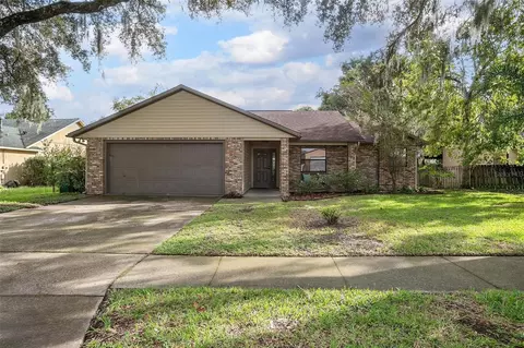 418 Berwick Cir, Deland, FL 32724
