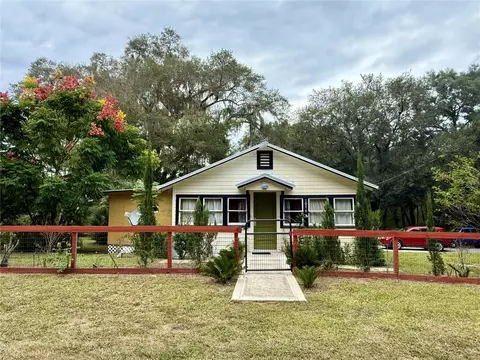 1074 Emporia Rd, Pierson, FL 32180